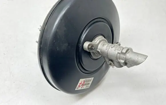 Renault Megane IV Brake booster 472104789R 05718