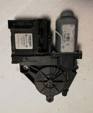 Volkswagen Touran I Front door window regulator motor 1K0959792C