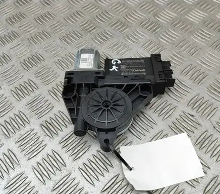 Volvo XC40 Rear door window regulator motor 32283267 8889639264