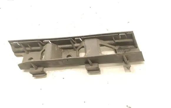 Volkswagen PASSAT B6 Front bumper mounting bracket 3C0807184