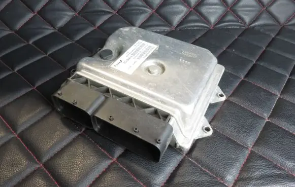 Fiat Doblo Engine control unit/module 51892332 0097888 BC0097888D