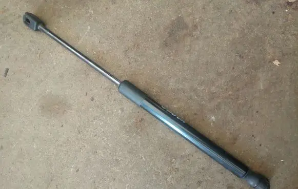 Audi TT TTS RS Mk3 8S Front bonnet/hood damper/strut 8S082335902S