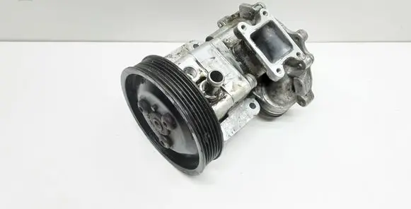 BMW 3 E46 Power steering pump 6756611