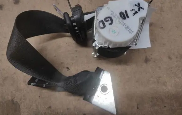 Jaguar XF Rear seatbelt 8X23F611B68 34086315