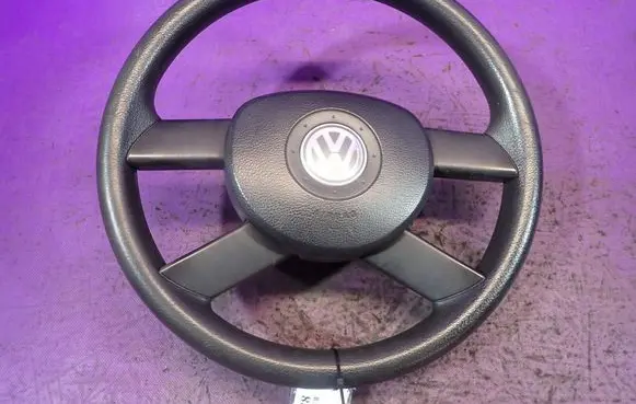 Volkswagen Polo Steering wheel 