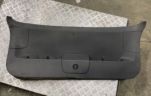 Volkswagen Golf VII Tailgate/boot cover trim set 5G9867605