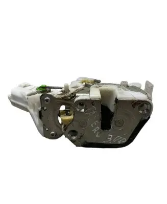 Mitsubishi Pajero Rear door lock