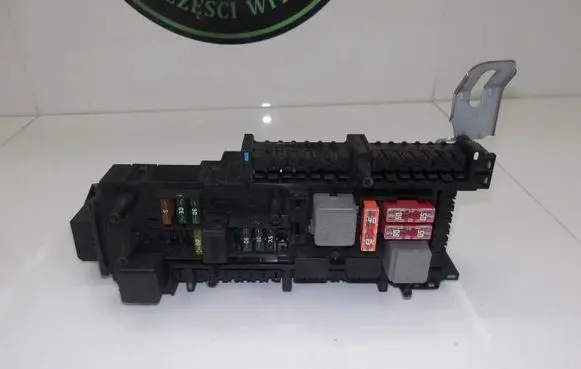 Mercedes-Benz C W204 Fuse box set 5DK00922528
