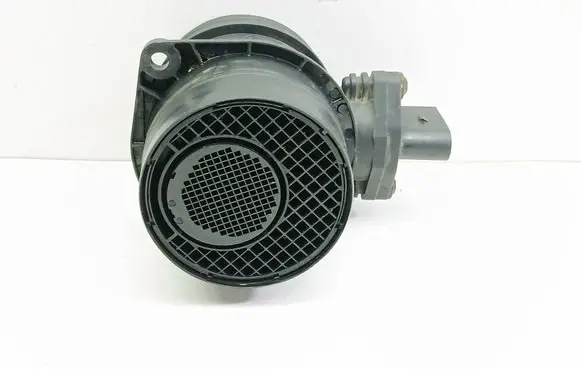 Volkswagen Touran I Mass air flow meter 0281002461 074906461B
