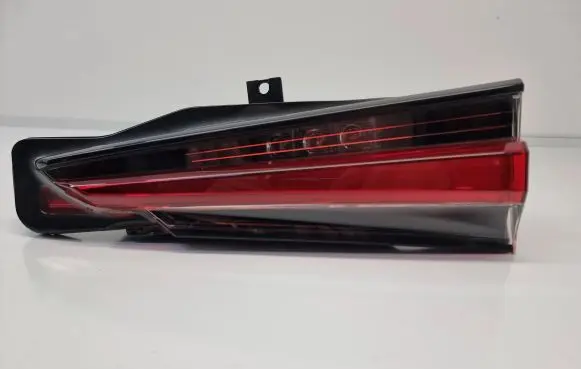 Tailgate rear/tail lights
