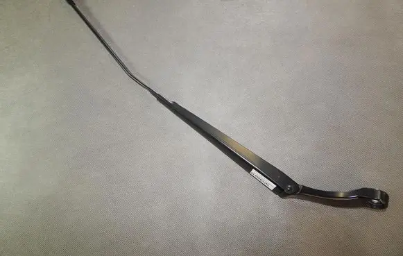 Audi A3 S3 8V Front wiper blade arm 8V1955408