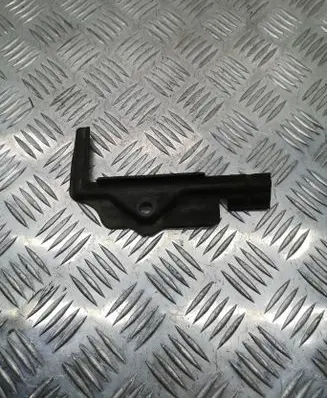 Battery bracket