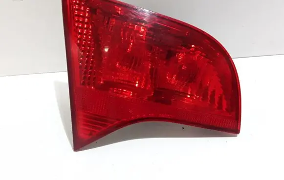 Audi A4 S4 B7 8E 8H Tailgate rear/tail lights 8E9945093