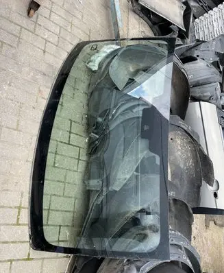 Iveco Daily 6th gen Front windscreen/windshield window 