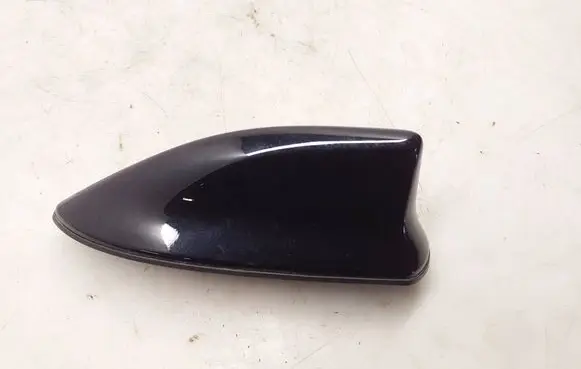 Toyota RAV 4 (XA50) Radio antenna