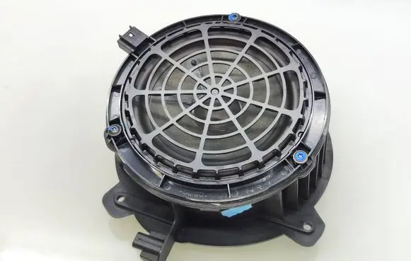 Opel Mokka B Front door speaker 9818747880