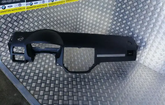 Ford Focus C-MAX Dashboard 3M5XR04305 3M5X2150AFW 4793002
