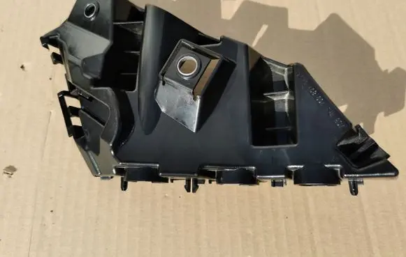 Volkswagen Touareg III Front bumper mounting bracket 760807049C