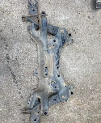 Toyota Auris 150 Front subframe