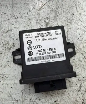 Volkswagen Golf VI Light module LCM 5WK49676C 5M0907357C