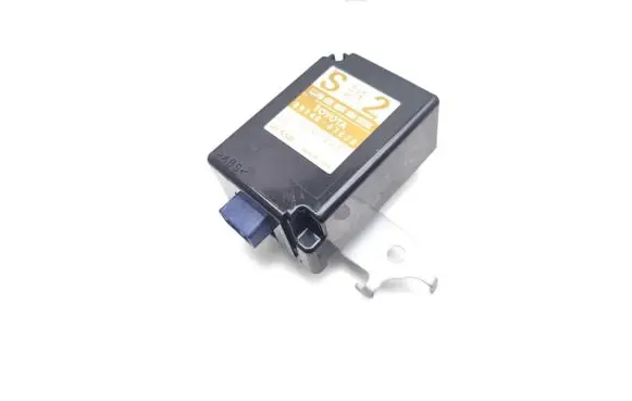 Toyota Prius (XW20) Door control unit/module 89740-47020 271300-0081