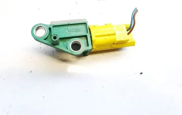Volkswagen PASSAT B6 Airbag deployment crash/impact sensor 3c0909606