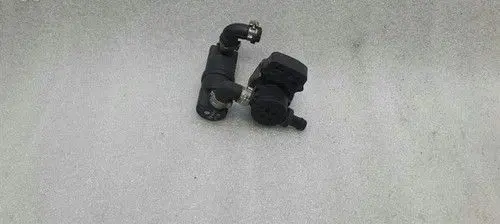 Mercedes-Benz SL R230 Electromagnetic valve A0004703593
