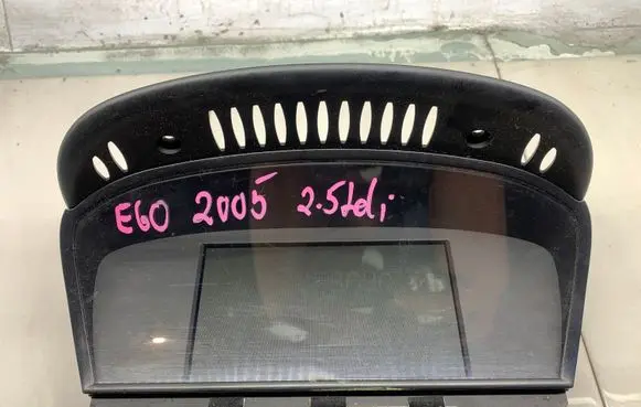 BMW 5 E60 E61 Speedometer (instrument cluster) 65826952327