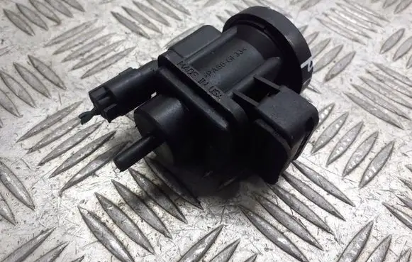 Chrysler PT Cruiser Valve vacuum 0005450427