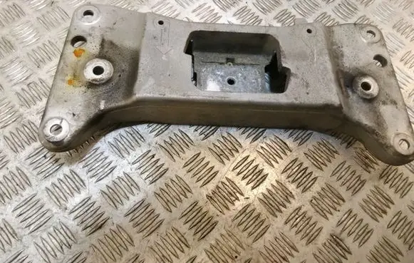BMW 7 F01 F02 F03 F04 Gearbox mounting bracket 6777613