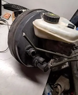 Mercedes-Benz CL C216 Brake booster A2214302130