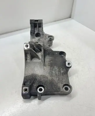 Volkswagen Golf Plus Generator/alternator bracket 03G903143A
