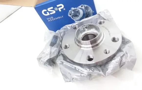 Volkswagen PASSAT B6 Front wheel hub 9232018K