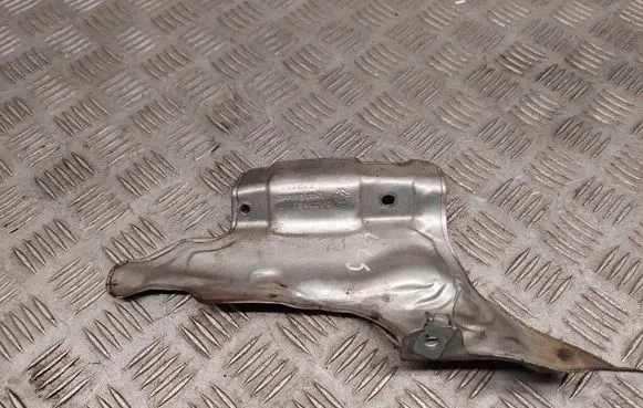 Mercedes-Benz CLS C218 X218 Heat shield in engine bay A2781420820