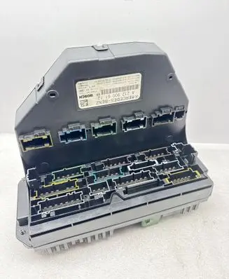 Mercedes-Benz E W212 Fuse module A2129006112 A2129015404 A2129025505