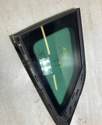 Renault Megane IV Rear side window 833064712r