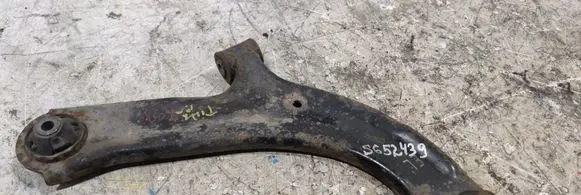 Nissan Tiida C11 Front lower control arm/wishbone 54500EL000