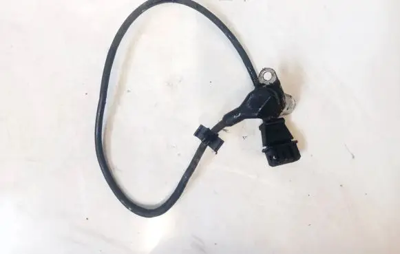 Volkswagen Golf III Crankshaft position sensor