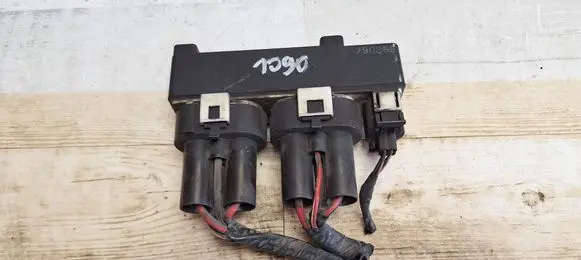 Coolant fan relay