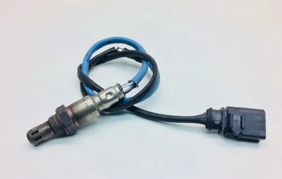 Volkswagen Golf VII Lambda probe sensor 04E906262A