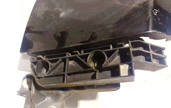 Honda CR-V Front bumper mounting bracket
