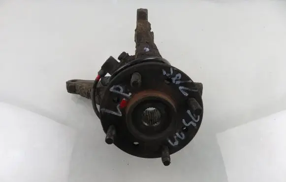 Volvo S40, V40 Front wheel hub spindle knuckle
