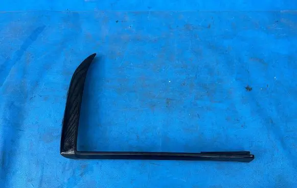 Porsche Cayenne (9Y0 9Y3) Front bumper splitter molding 9Y0807685G
