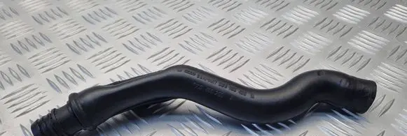 Volkswagen Transporter - Caravelle T4 Breather hose/pipe 028103493Q