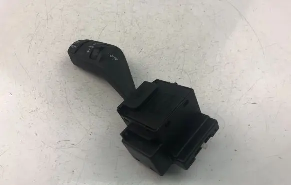 Ford Kuga I Indicator stalk 17D9404