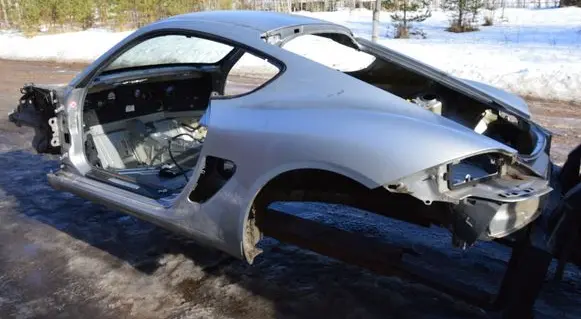 Porsche Cayman 987 Rear quarter panel 98750396101