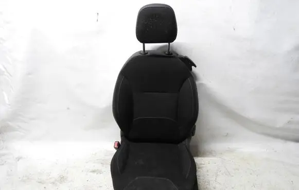 Citroen DS3 Front driver seat w457dgghhjj