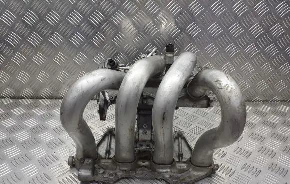 Nissan Almera N16 Intake manifold