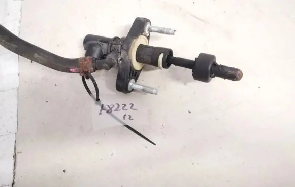 Toyota Yaris Clutch master cylinder 314200d110 31420-0d110