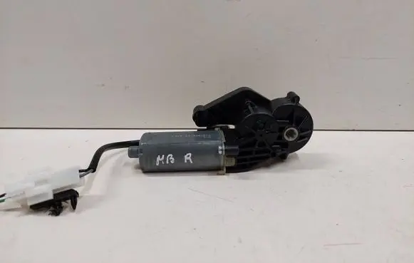 Mercedes-Benz R W251 Seat adjustment motor 0390203207 820648024
